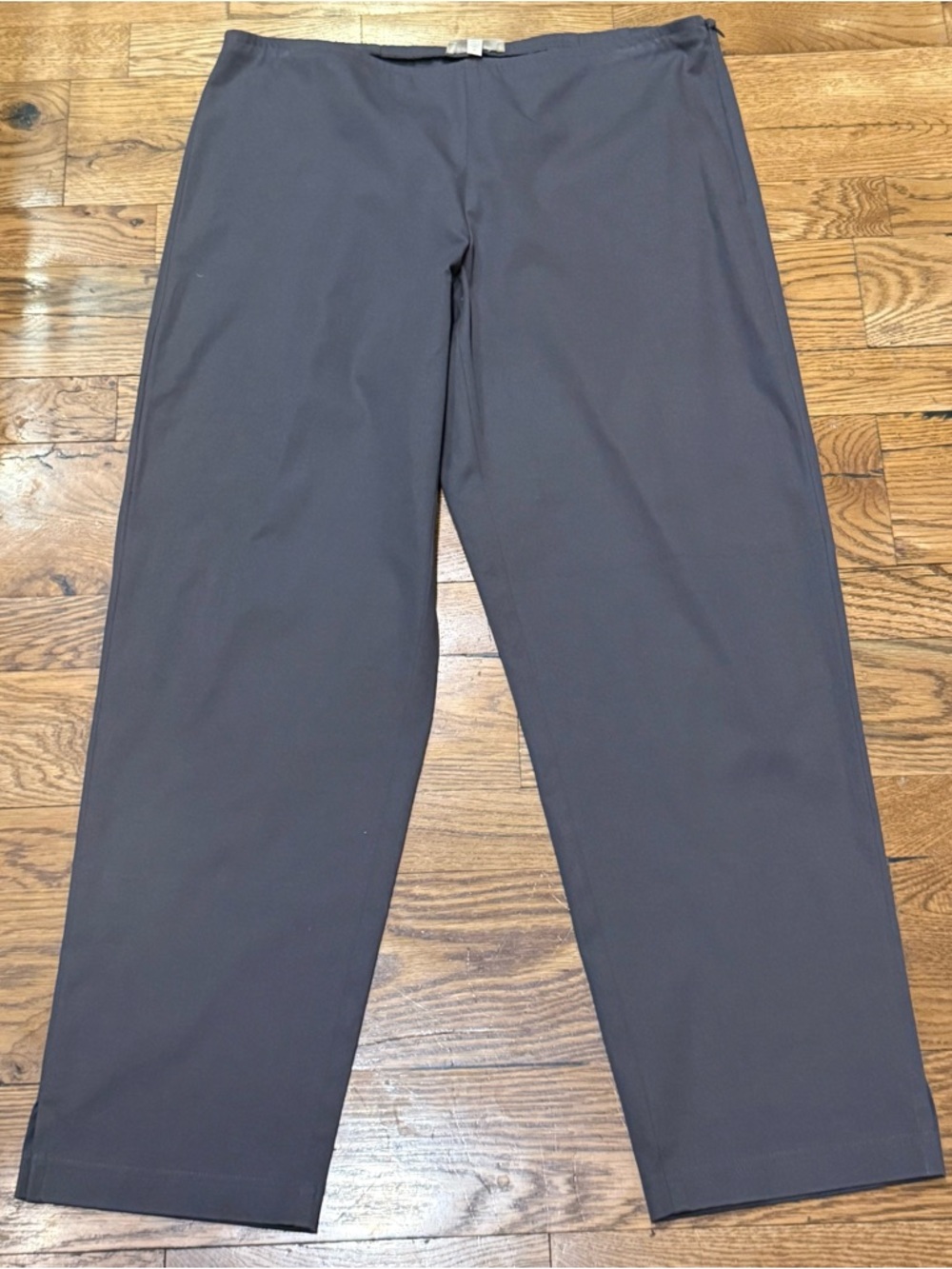 Eileen Fisher. Organic Cotton Twill Slim Ankle Pant. Gray. Size Medium.